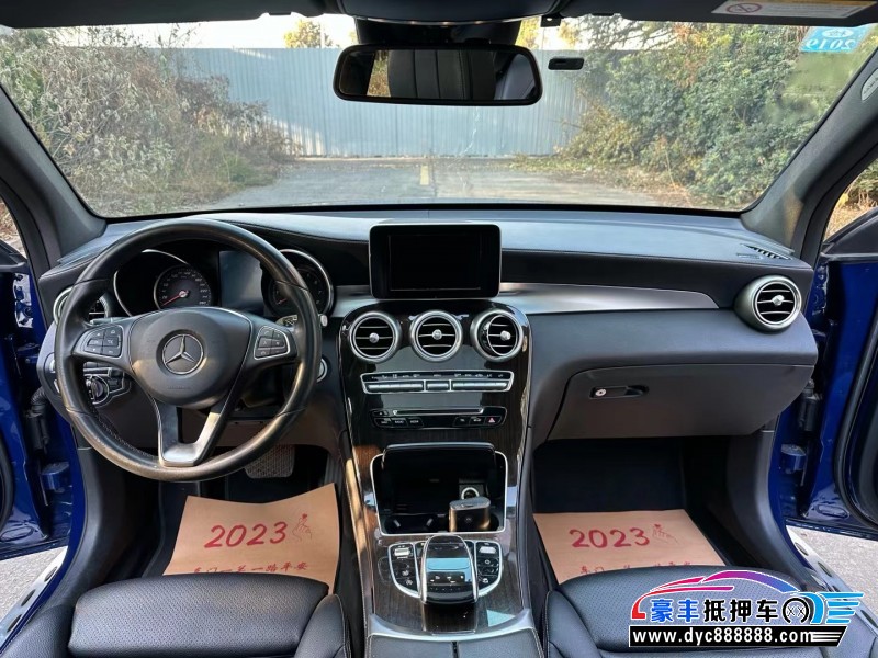 17年奔驰GLCSUV抵押车出售