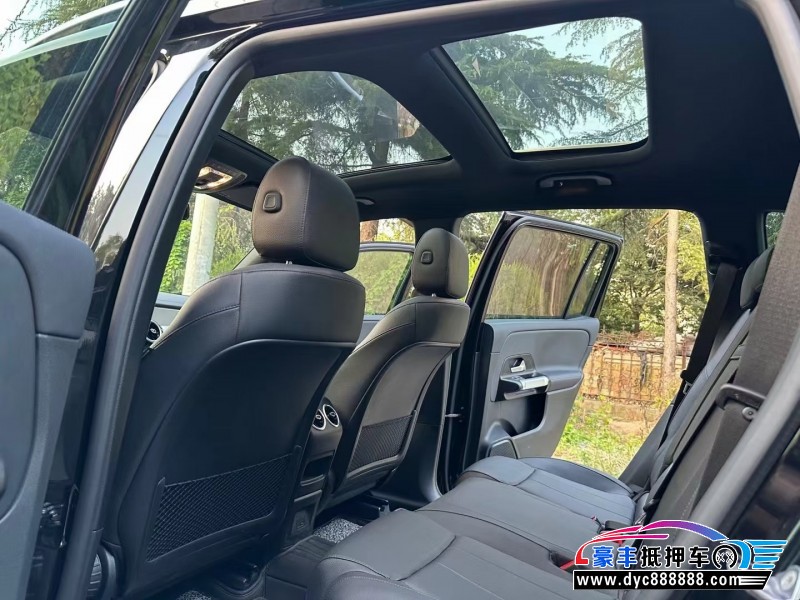 22年奔驰GLBSUV抵押车出售