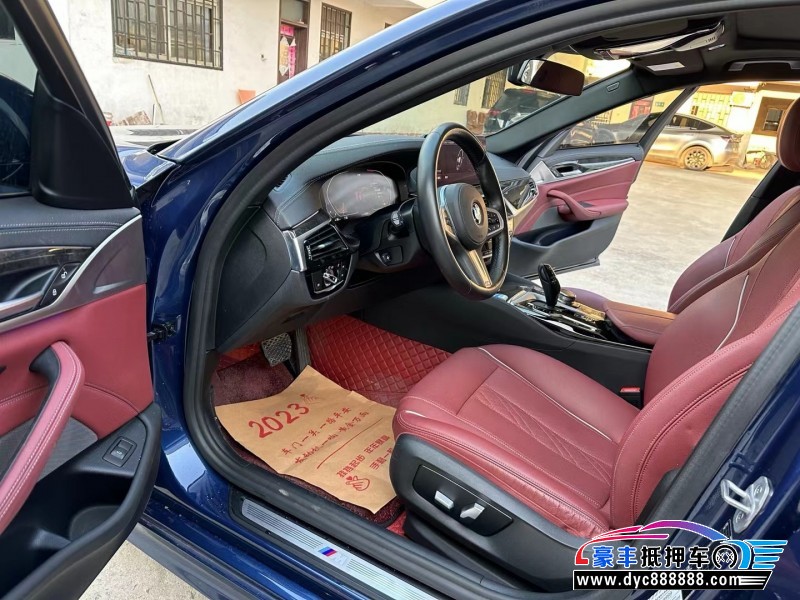 21年宝马5系轿车抵押车出售