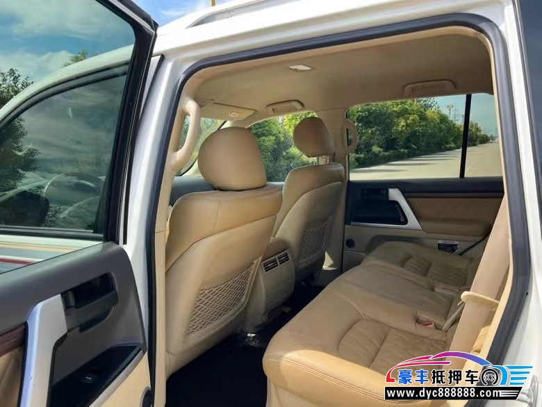 18年丰田兰德酷路泽轿车抵押车出售