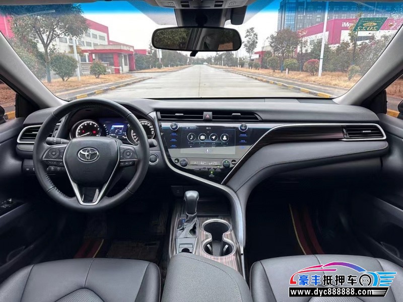 20年丰田凯美瑞轿车抵押车出售