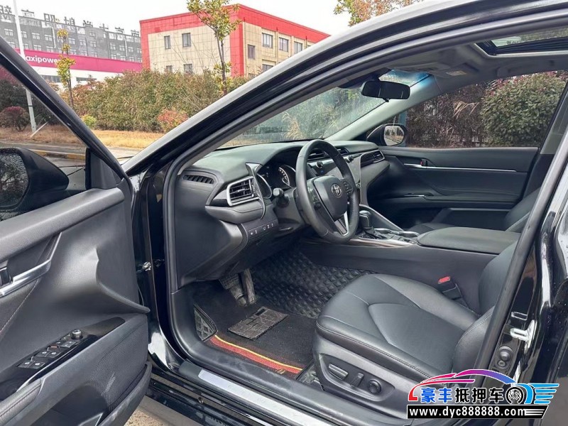 20年丰田凯美瑞轿车抵押车出售