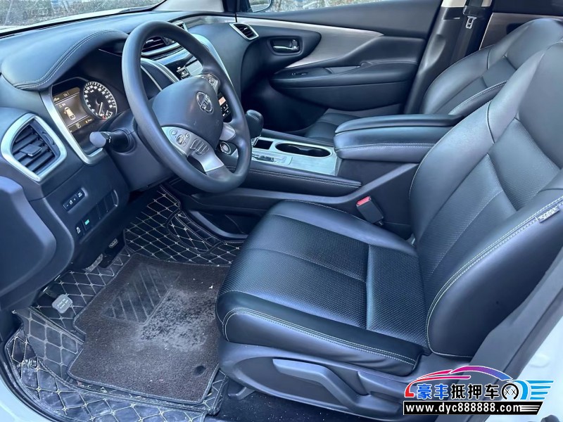 20年日产楼兰轿车抵押车出售