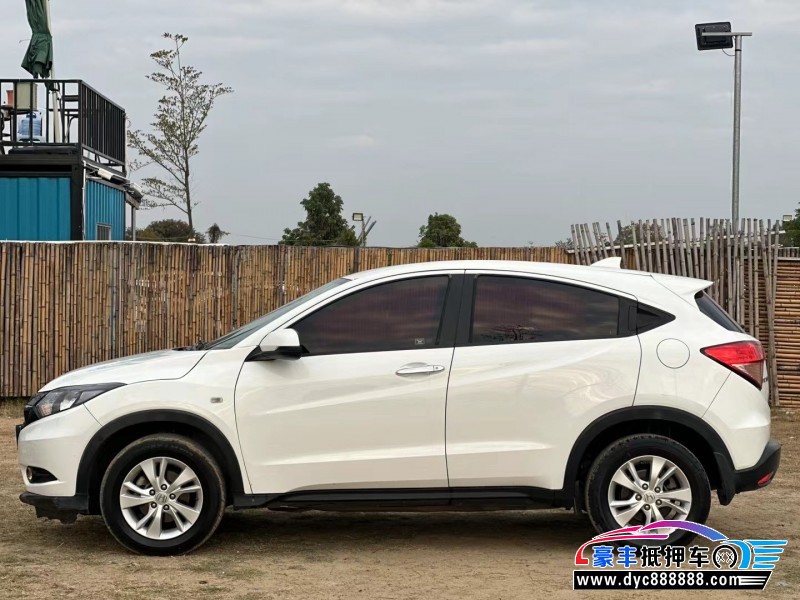 15年本田缤智轿车抵押车出售