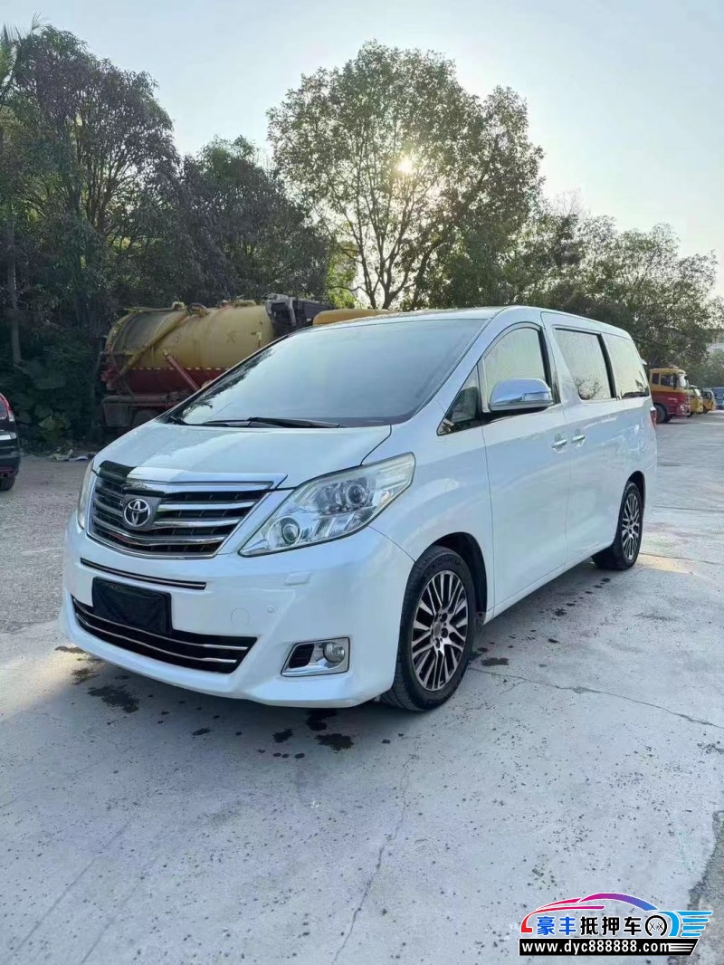 12年丰田埃尔法轿车抵押车出售