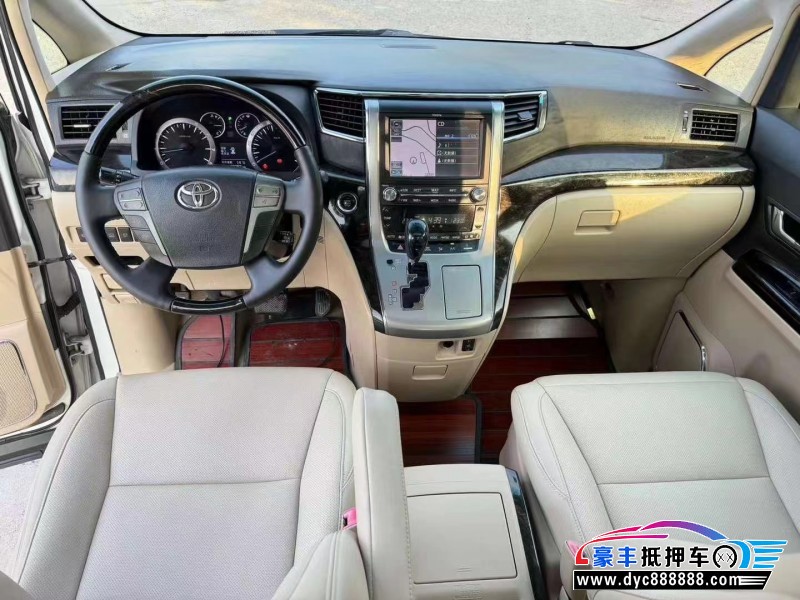 12年丰田埃尔法轿车抵押车出售