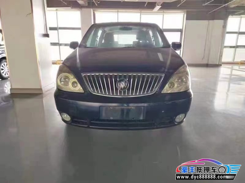 17年别克GL8轿车抵押车出售