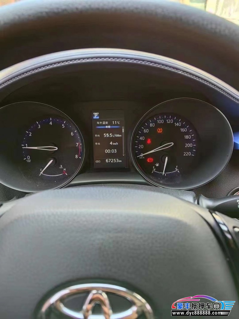 20年丰田奕泽轿车抵押车出售