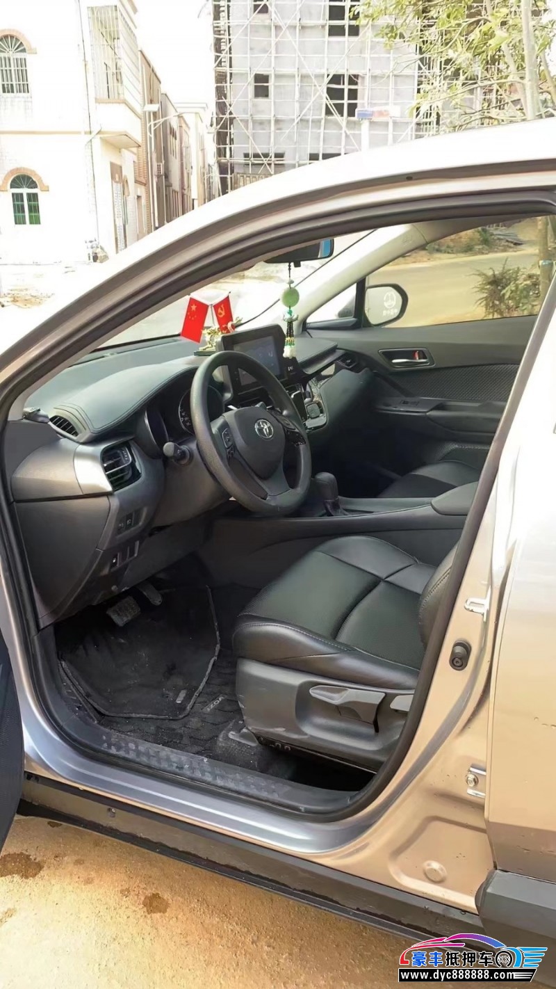 22年丰田奕泽轿车抵押车出售