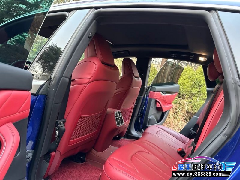 22年玛莎拉蒂莱万特SUV抵押车出售