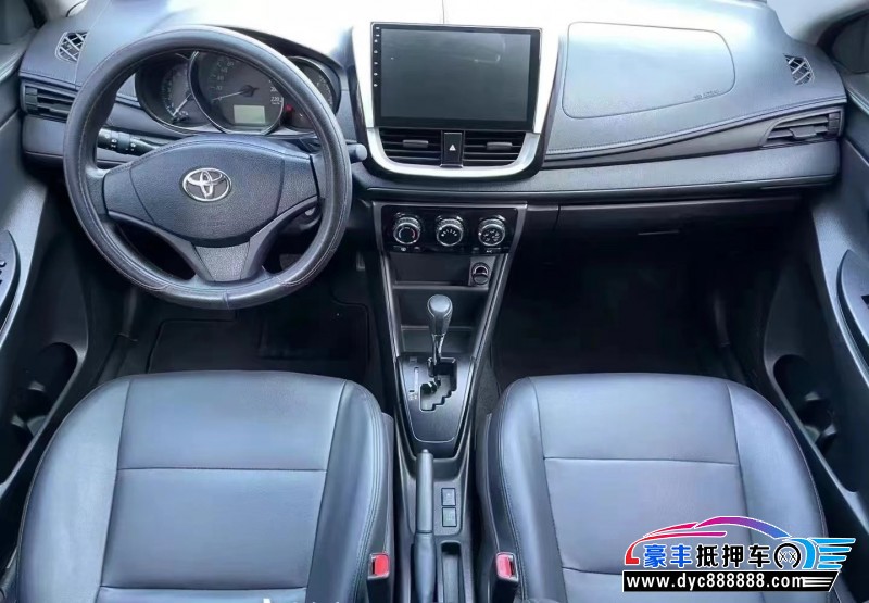 20年丰田致享轿车抵押车出售