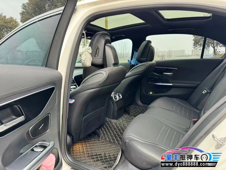 22年奔驰C轿车抵押车出售