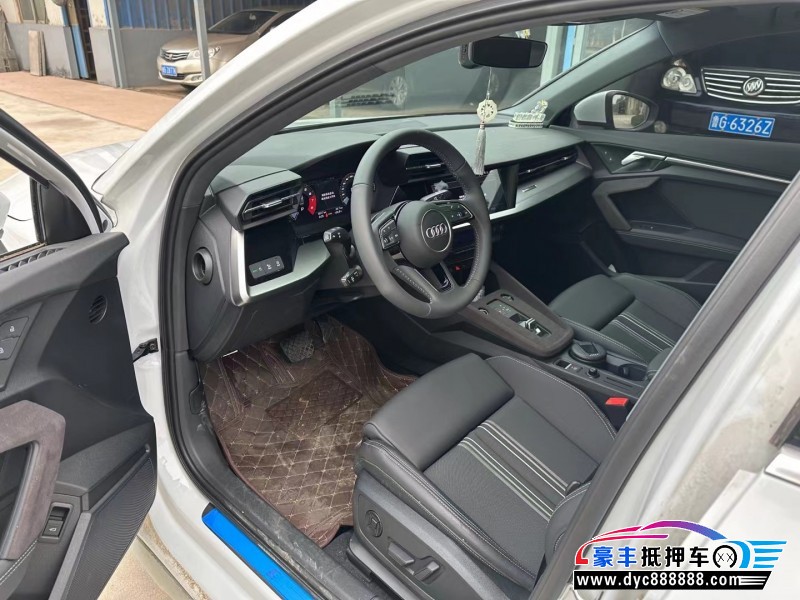 22年奥迪A3轿车抵押车出售