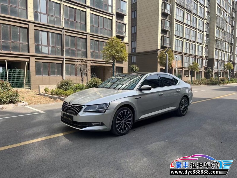 19年斯柯达速派轿车抵押车出售