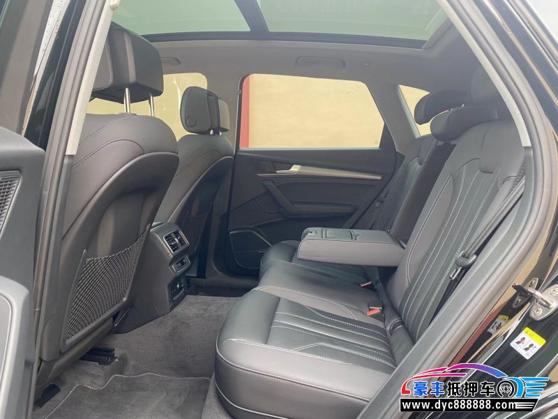 22年奥迪Q5轿车抵押车出售