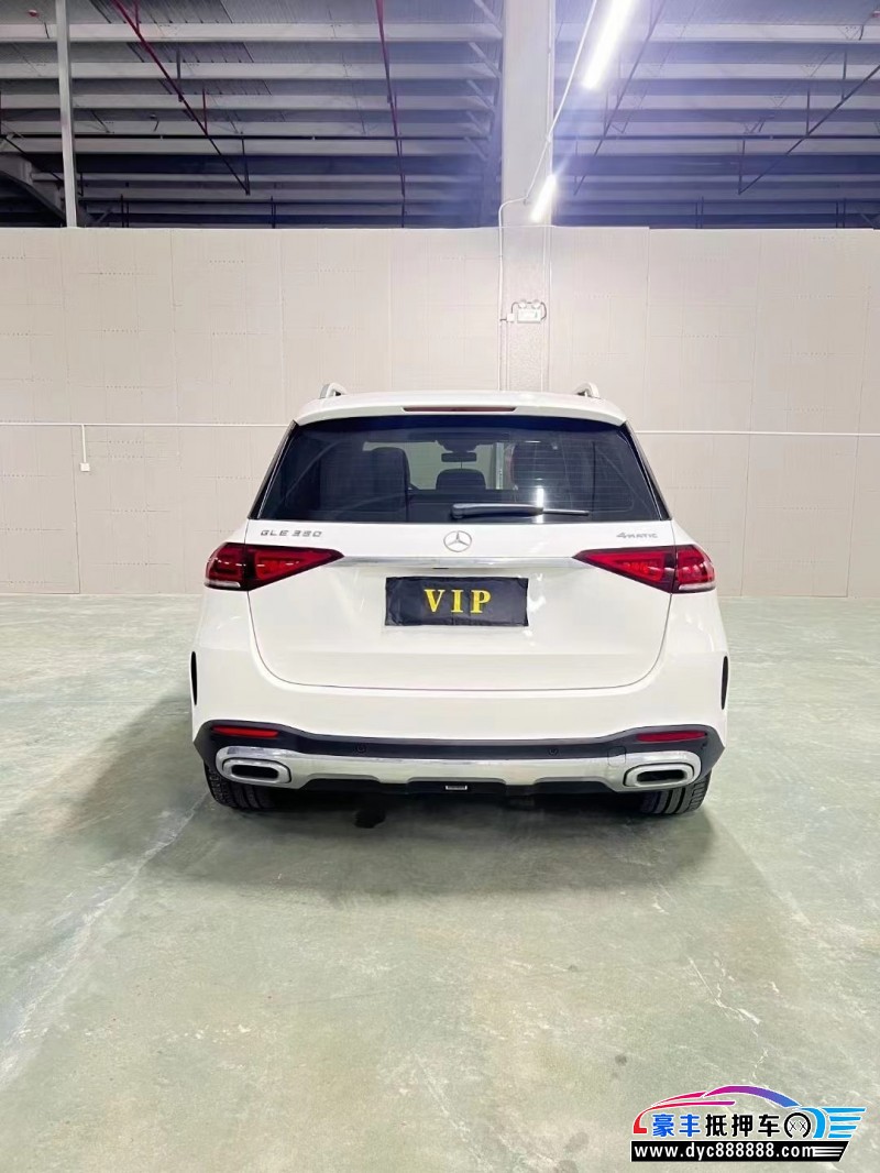 19年奔驰GLE轿车抵押车出售