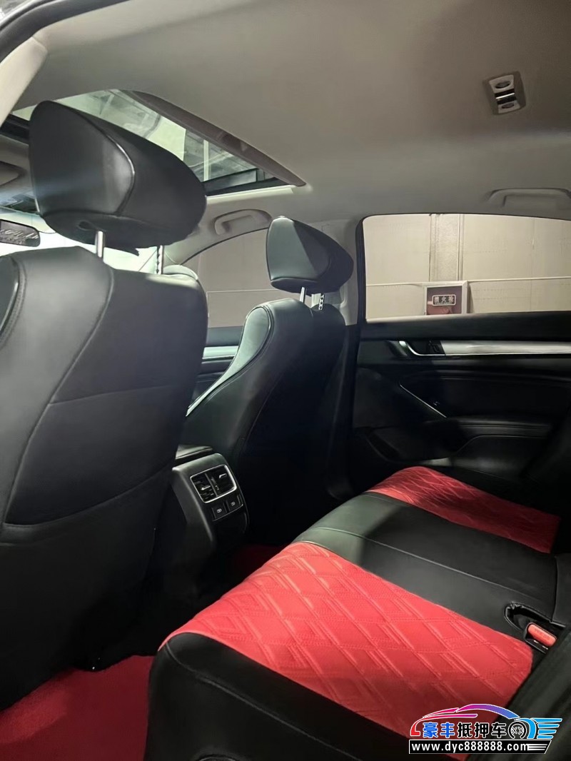 22年本田雅阁轿车抵押车出售