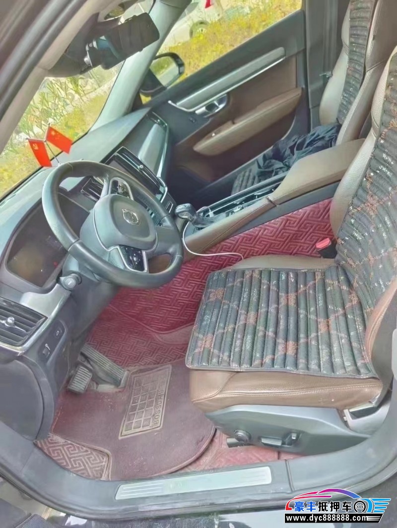 17年沃尔沃S90轿车抵押车出售