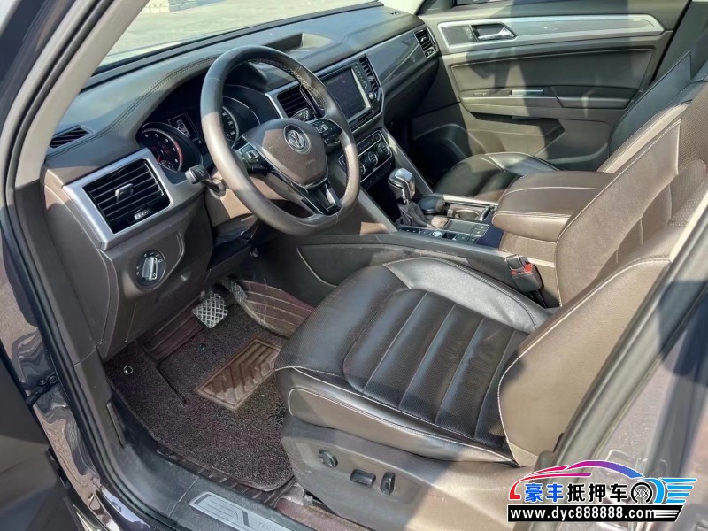 17年大众途昂轿车抵押车出售
