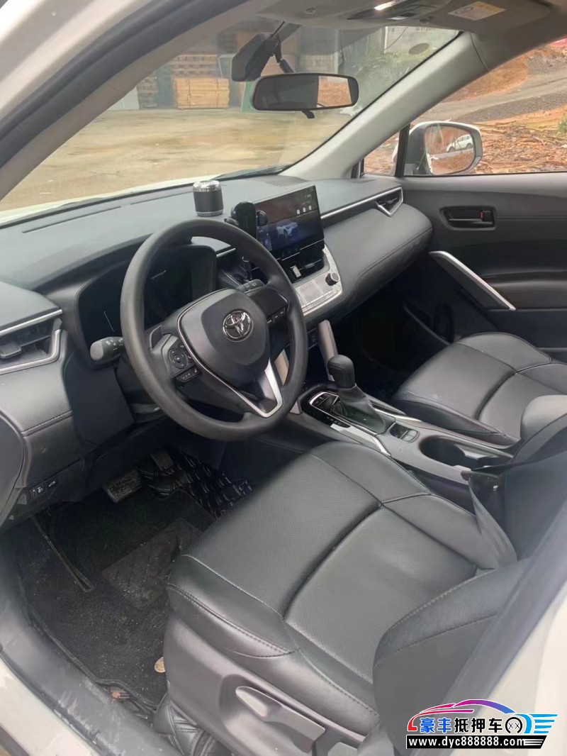 23年丰田锋兰达轿车抵押车出售