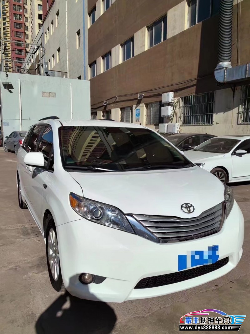 14年丰田塞纳轿车抵押车出售