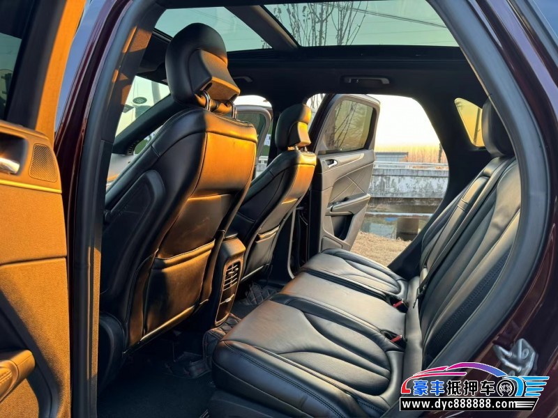 18年林肯MKC轿车抵押车出售