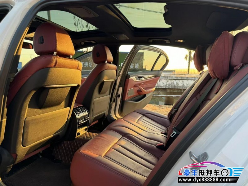 20年宝马5系轿车抵押车出售