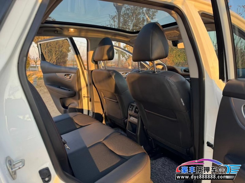 20年日产逍客轿车抵押车出售