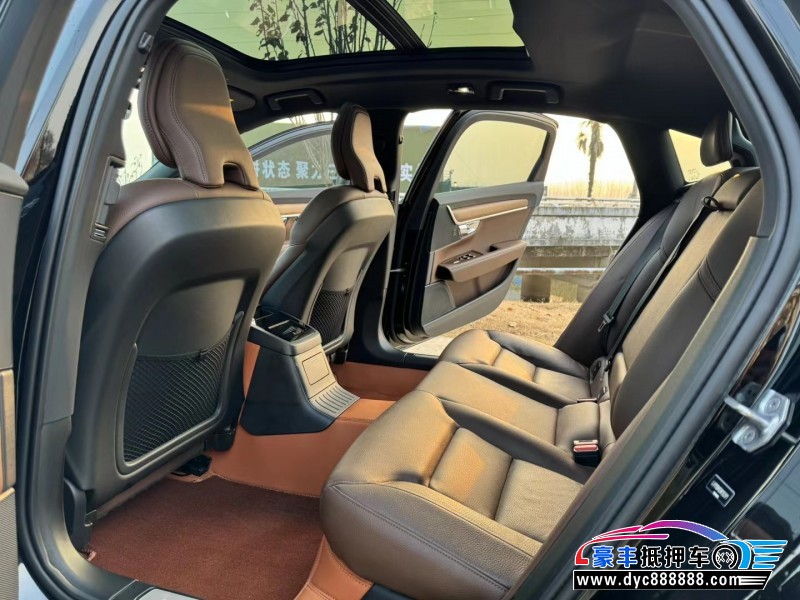 21年沃尔沃S90轿车抵押车出售