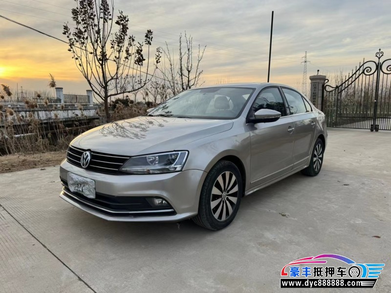 17年大众速腾轿车抵押车出售