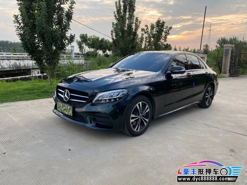 20年奔驰C轿车抵押车出售