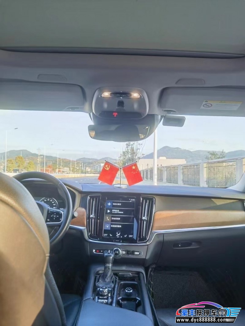 19年沃尔沃S90轿车抵押车出售