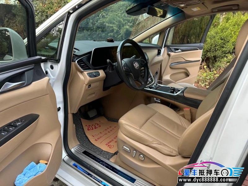 21年别克GL8轿车抵押车出售