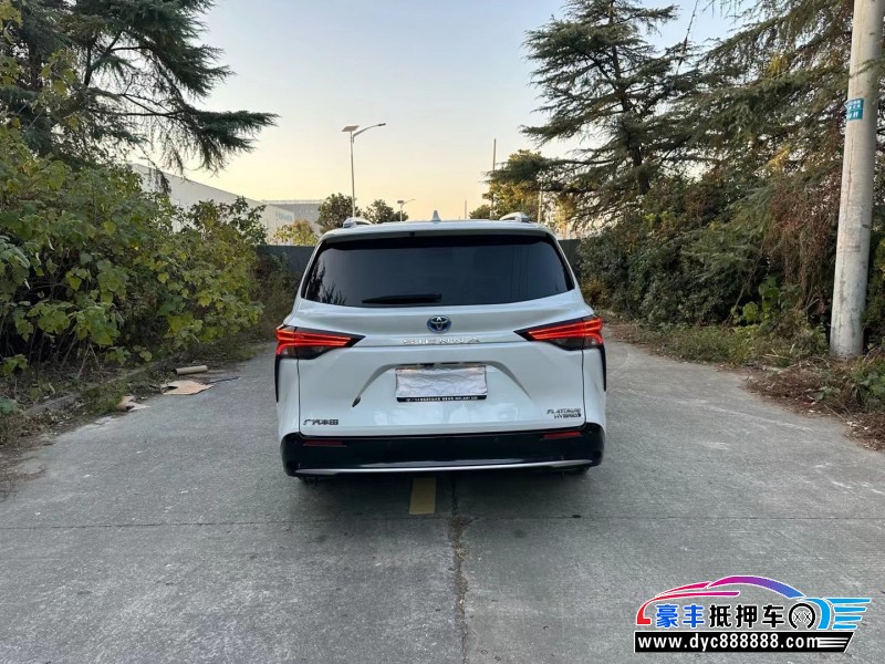 22年丰田塞纳SUV抵押车出售