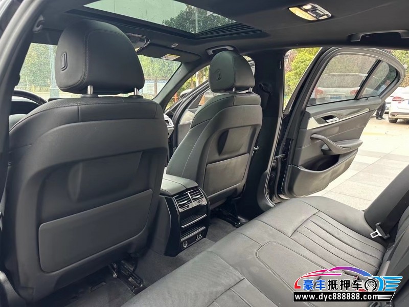 20年宝马5系轿车抵押车出售