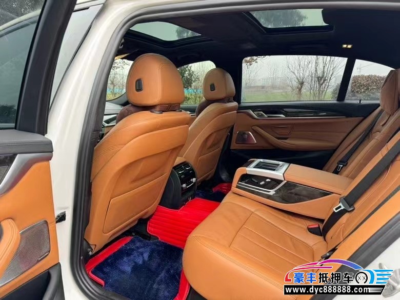 18年宝马5系轿车抵押车出售