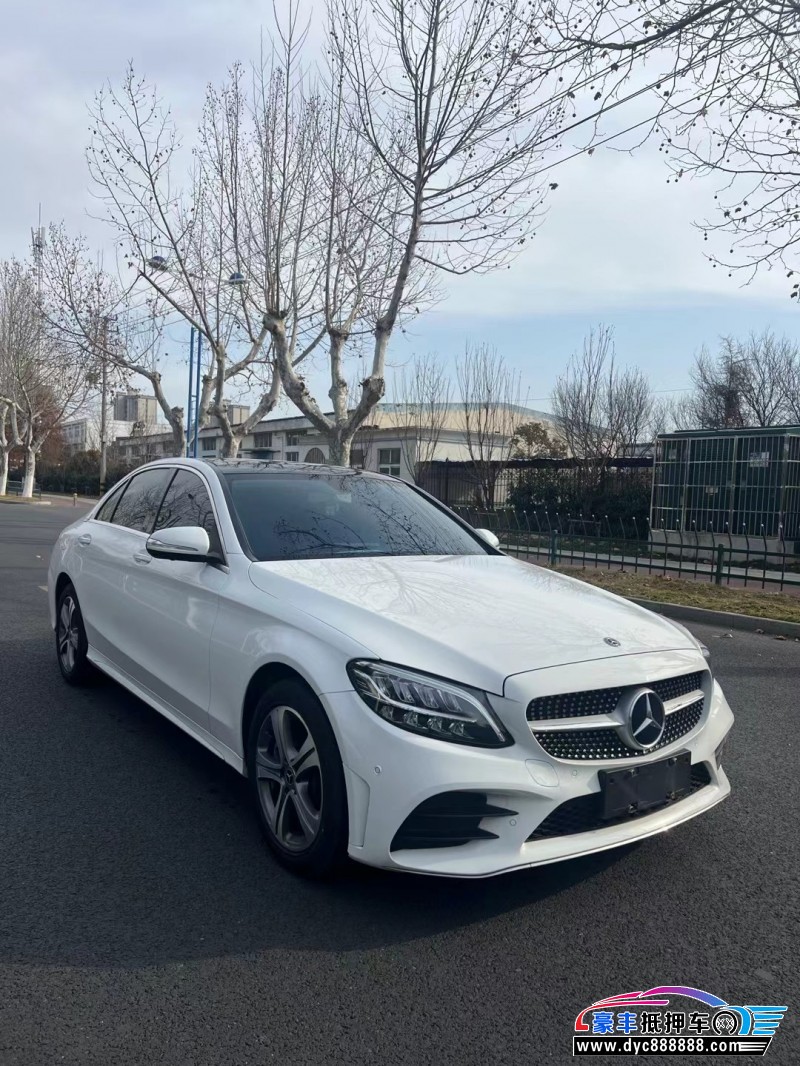 19年奔驰C轿车抵押车出售