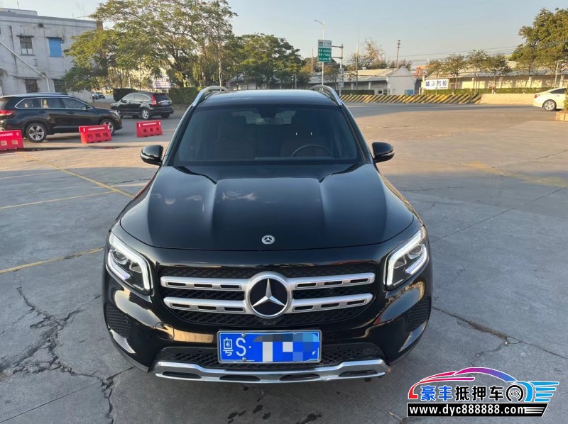 21年奔驰GLB轿车抵押车出售