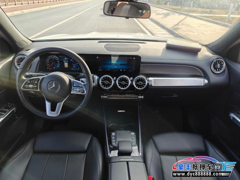 21年奔驰GLB轿车抵押车出售