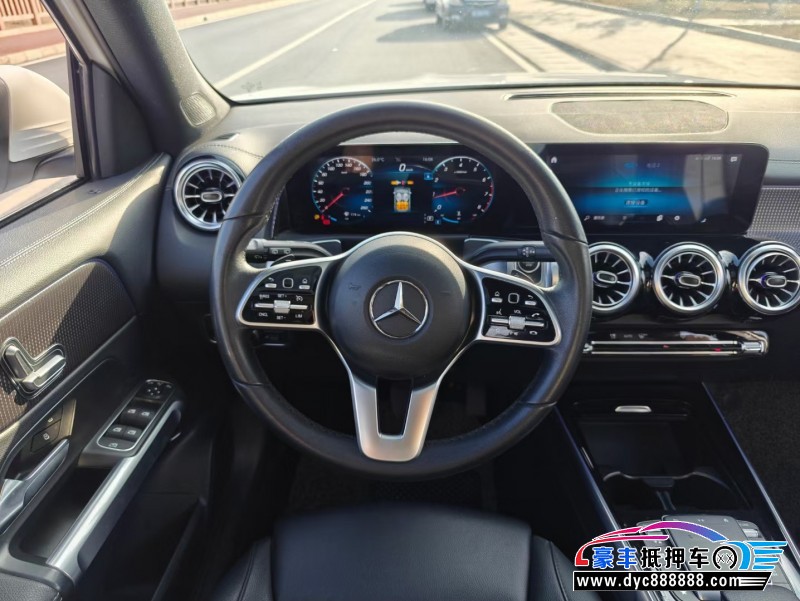 21年奔驰GLB轿车抵押车出售