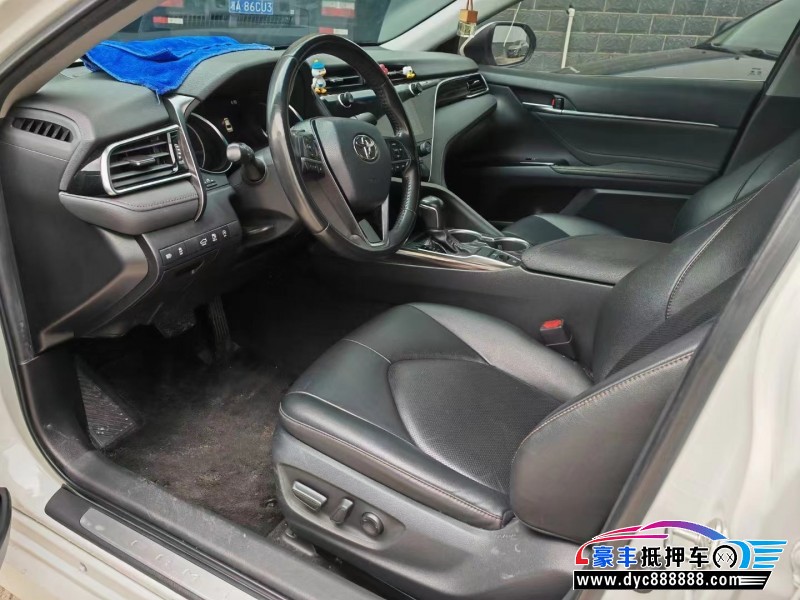 20年丰田凯美瑞轿车抵押车出售