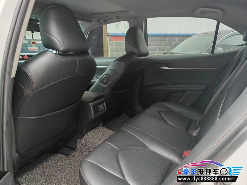 20年丰田凯美瑞轿车抵押车出售