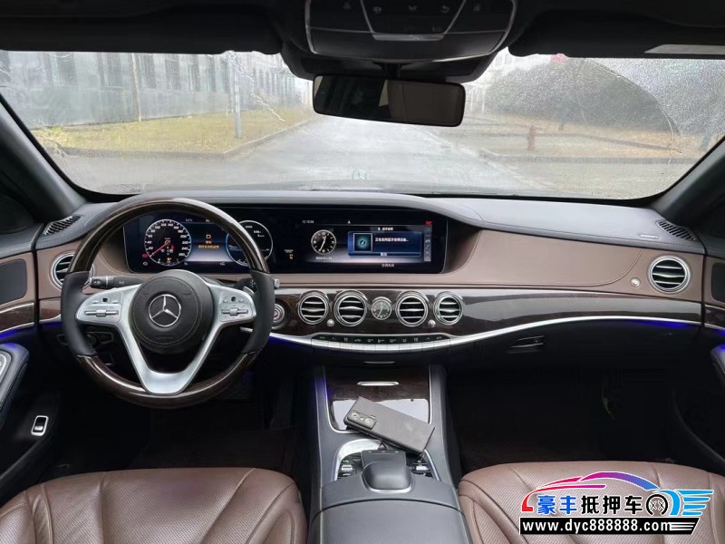 19年奔驰S轿车抵押车出售