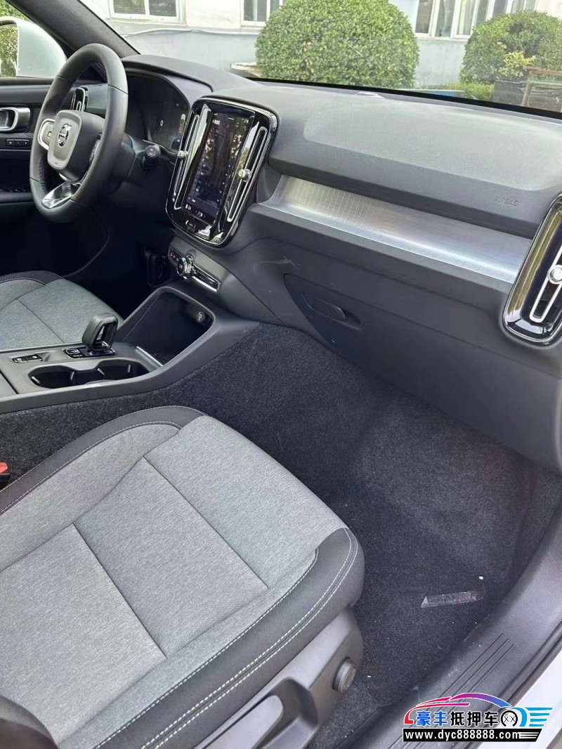 23年沃尔沃XC40轿车抵押车出售