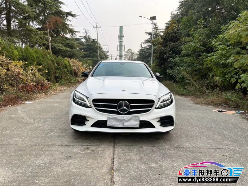 20年奔驰C轿车抵押车出售