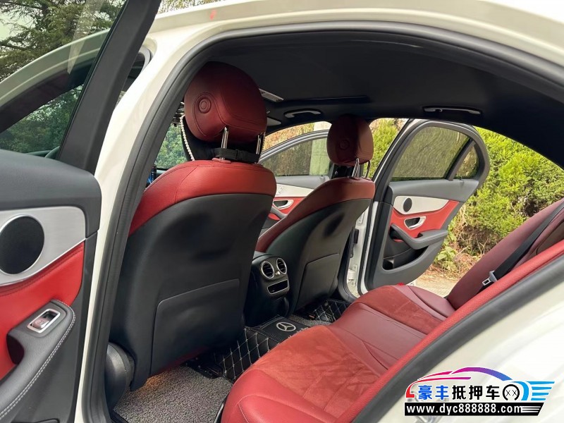 20年奔驰C轿车抵押车出售