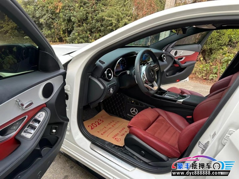 20年奔驰C轿车抵押车出售