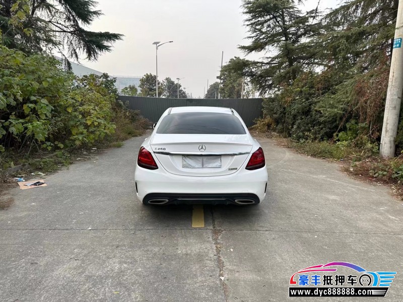20年奔驰C轿车抵押车出售