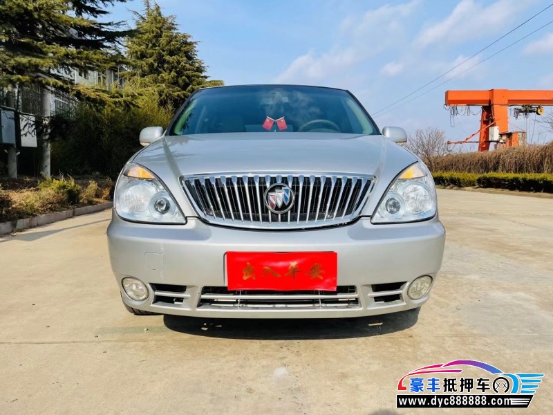 17年别克GL8轿车抵押车出售