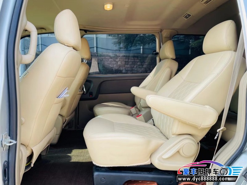 17年别克GL8轿车抵押车出售